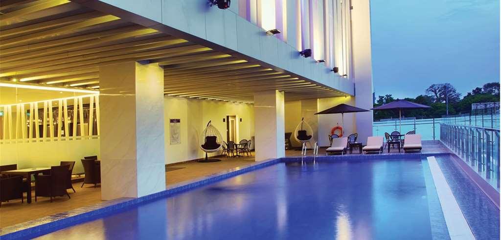 Golden Tulip Essential Makassar Hotel Facilities photo